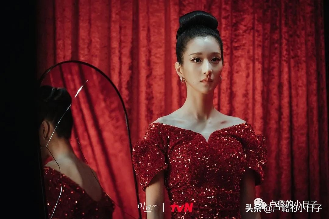 小三复仇勾搭总统女婿，除剧情，女主财阀级别的穿搭也值得一看