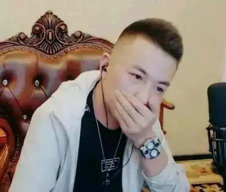 舞帝利哥和舞帝赵本六什么关系,网红舞帝利哥赵本六