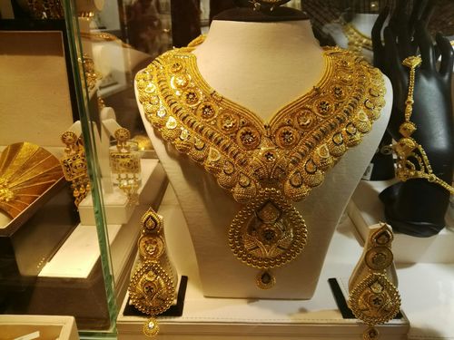 无论什么黄金，只需一根针，黄金真假马上现原形，非常实用