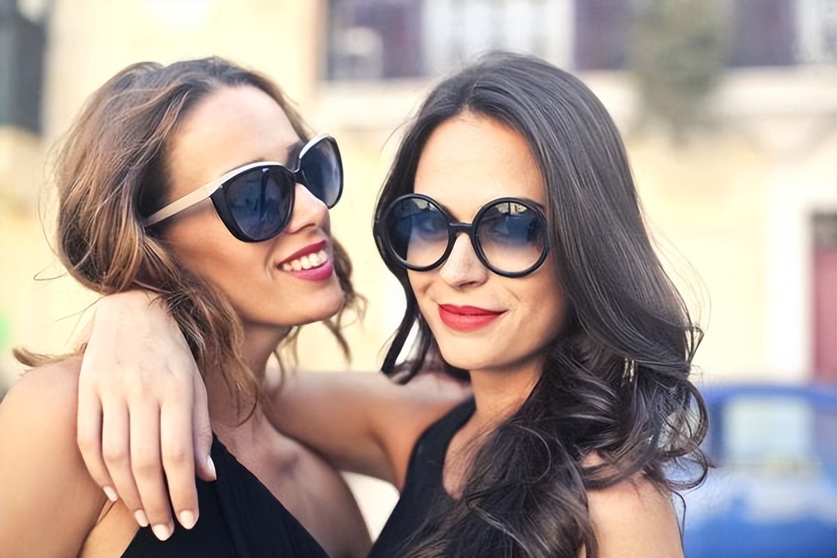 世界微笑日一定要笑一笑,世界微笑日必须笑着过