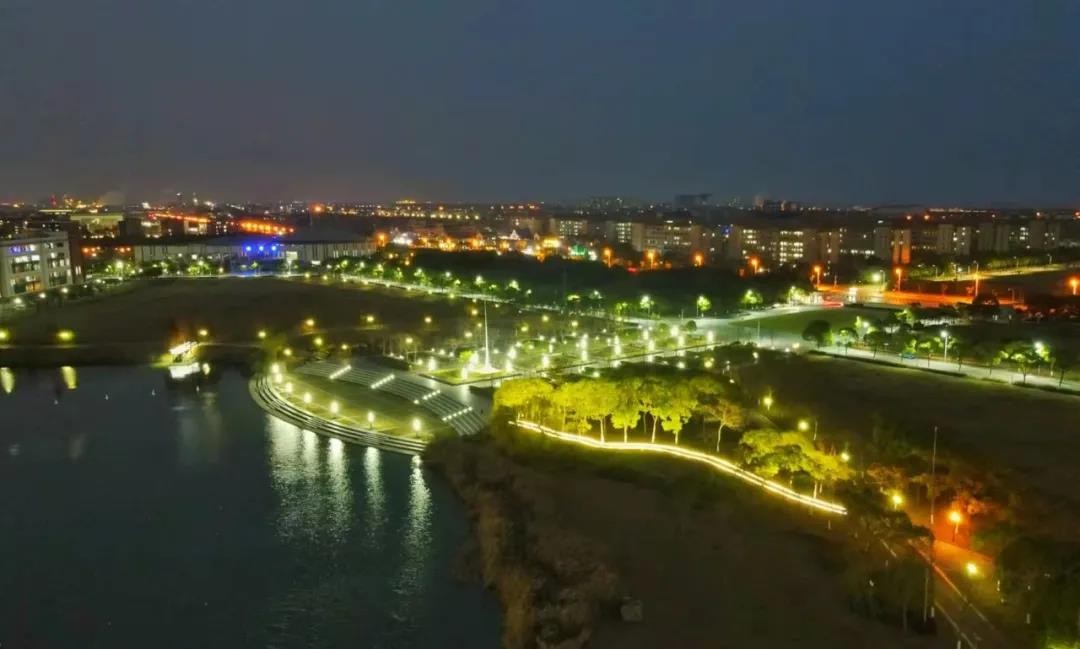 颜值高味道好！2022年，这所高校发放“豪横”大礼，都是“独家”限定款！