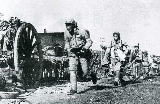 粟裕的过人胆略：日军从他的指挥所门前经过，也始终不动声色