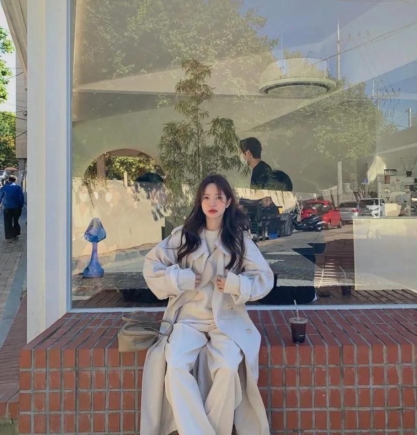 三款适合各种脸型的发型,大脸女生中长发烫发发型