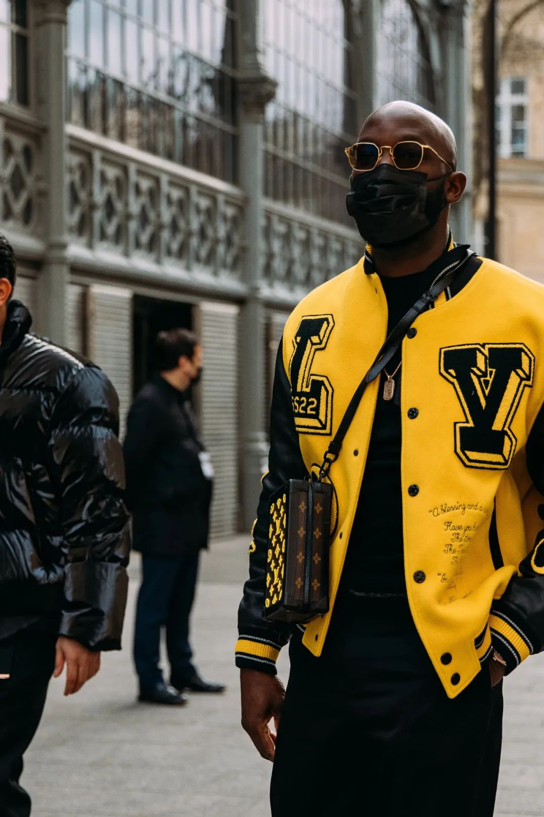 入秋没有外套,入秋了没有男朋友外套