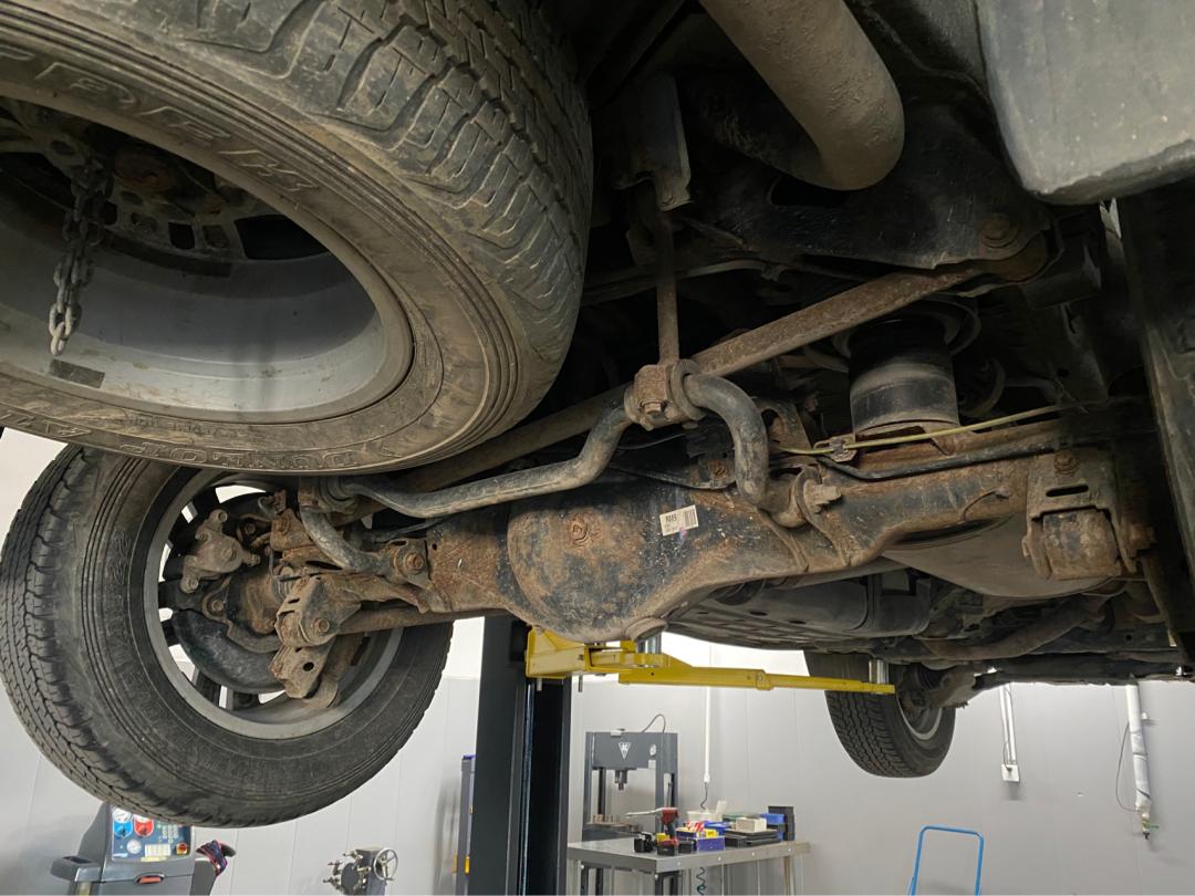 老旧丰田霸道修复,04年丰田霸道翻新改造全过程