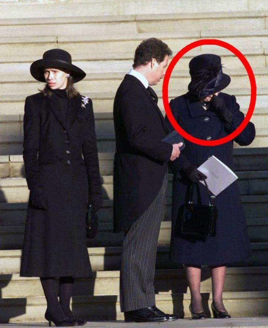 英国女王的加冕王冠,英国女王的加冕皇冠