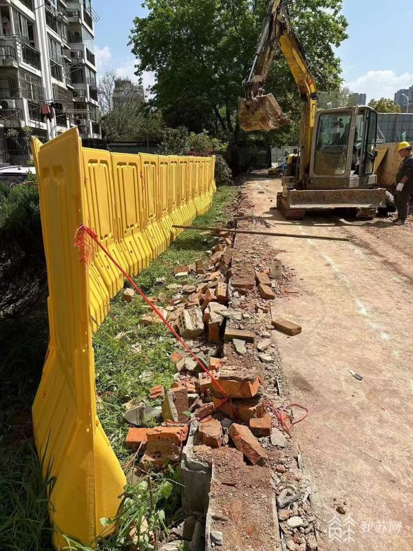 高科置业强拆老小区围墙相邻小区业主反对丨解忧帮