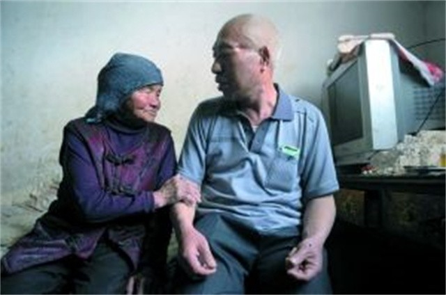 用冤狱赔偿款投资权健河南农民赵作海：钱没赚到保健品吃了一堆