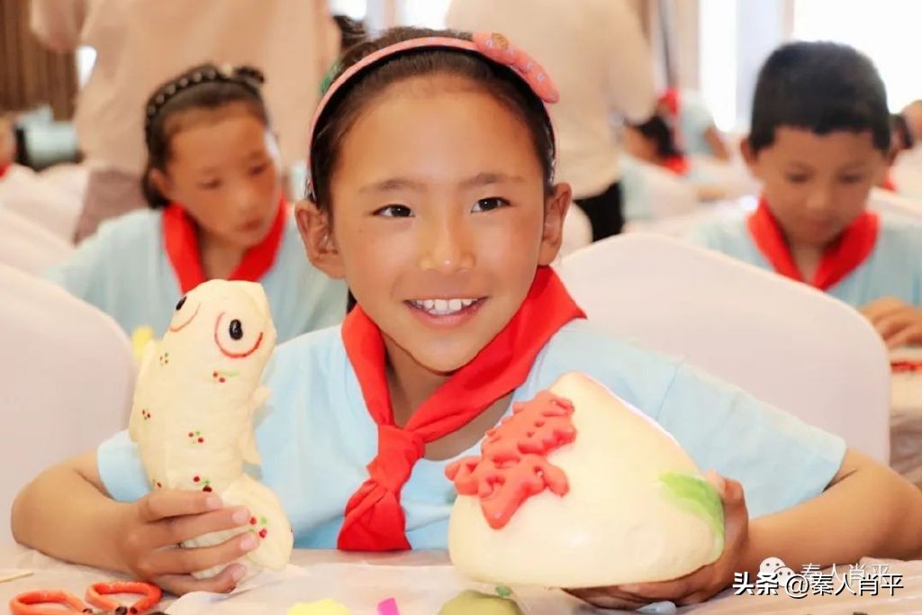 石榴籽一家亲夏令营总结会,石榴籽一家亲夏令营视频