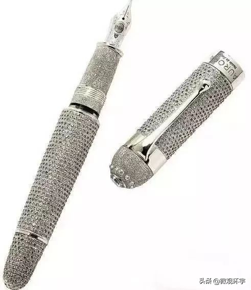 用钻石做的首饰,用钻石做装饰品