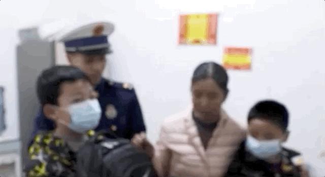 24岁小伙与85岁老奶奶婚纱照,江西24岁小伙与85岁老太婚纱照