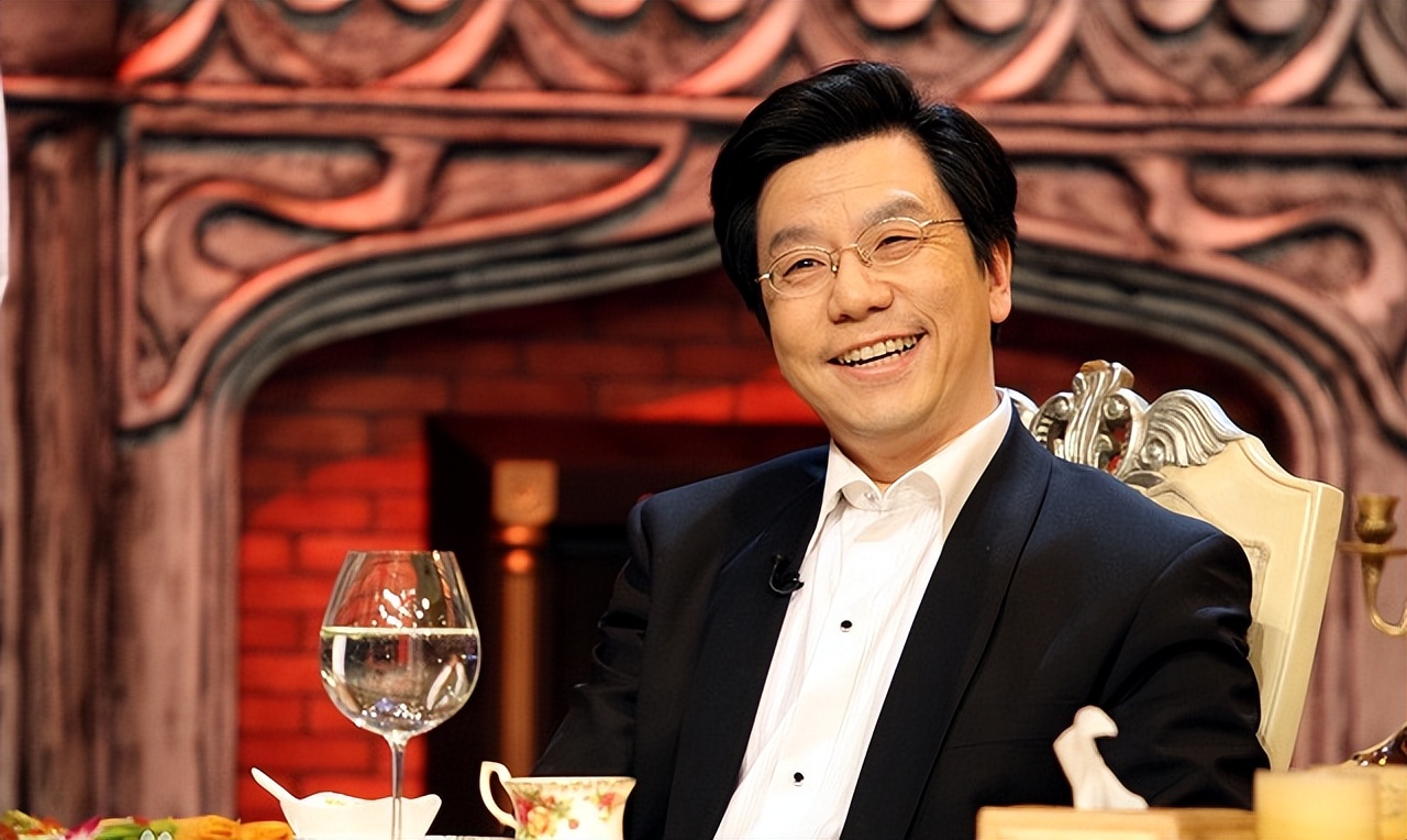 毅然拒绝美国，把864家公司带回祖国，只为告知世界：我是中国人