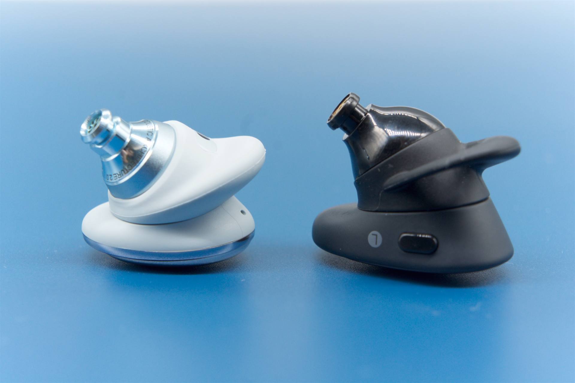 HiFi真无线耳机大乱斗！拜雅、舒尔、声阔、BW参战