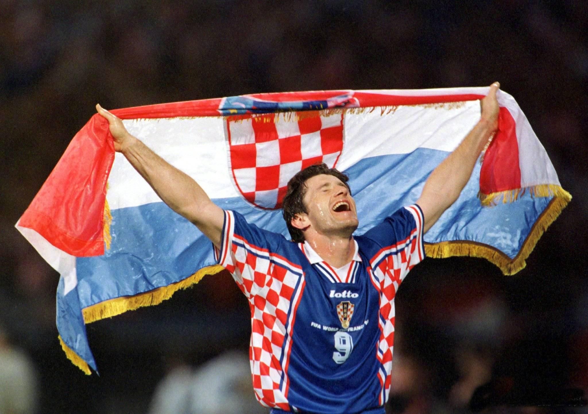 童年球星,达沃苏克左脚图片