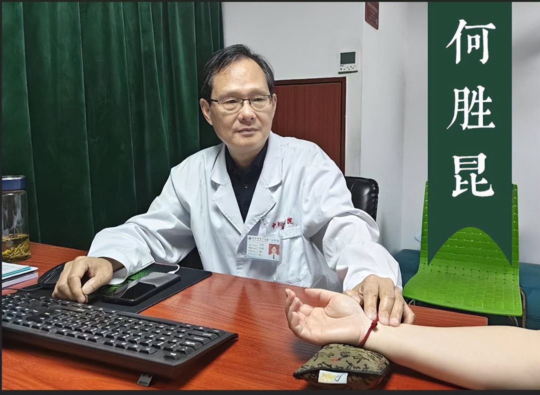 宝宝脖子后面长痘痘是什么原因,耳朵后面的脖子长痘痘怎么回事