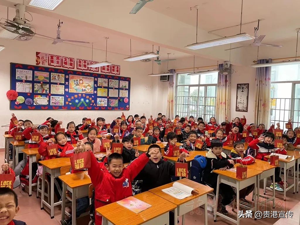 开学花式迎新,广西南宁市花式开学