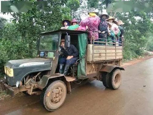 当地回应甘肃车祸7人死亡,甘肃发生车祸3人死亡