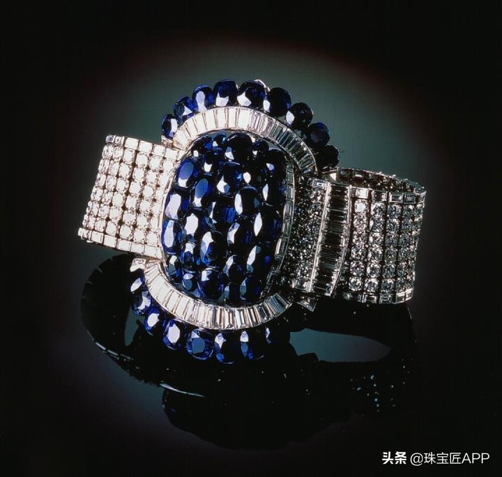 象征性感的“吊袜带”，为啥成了英国最高级别骑士勋章的代表物？