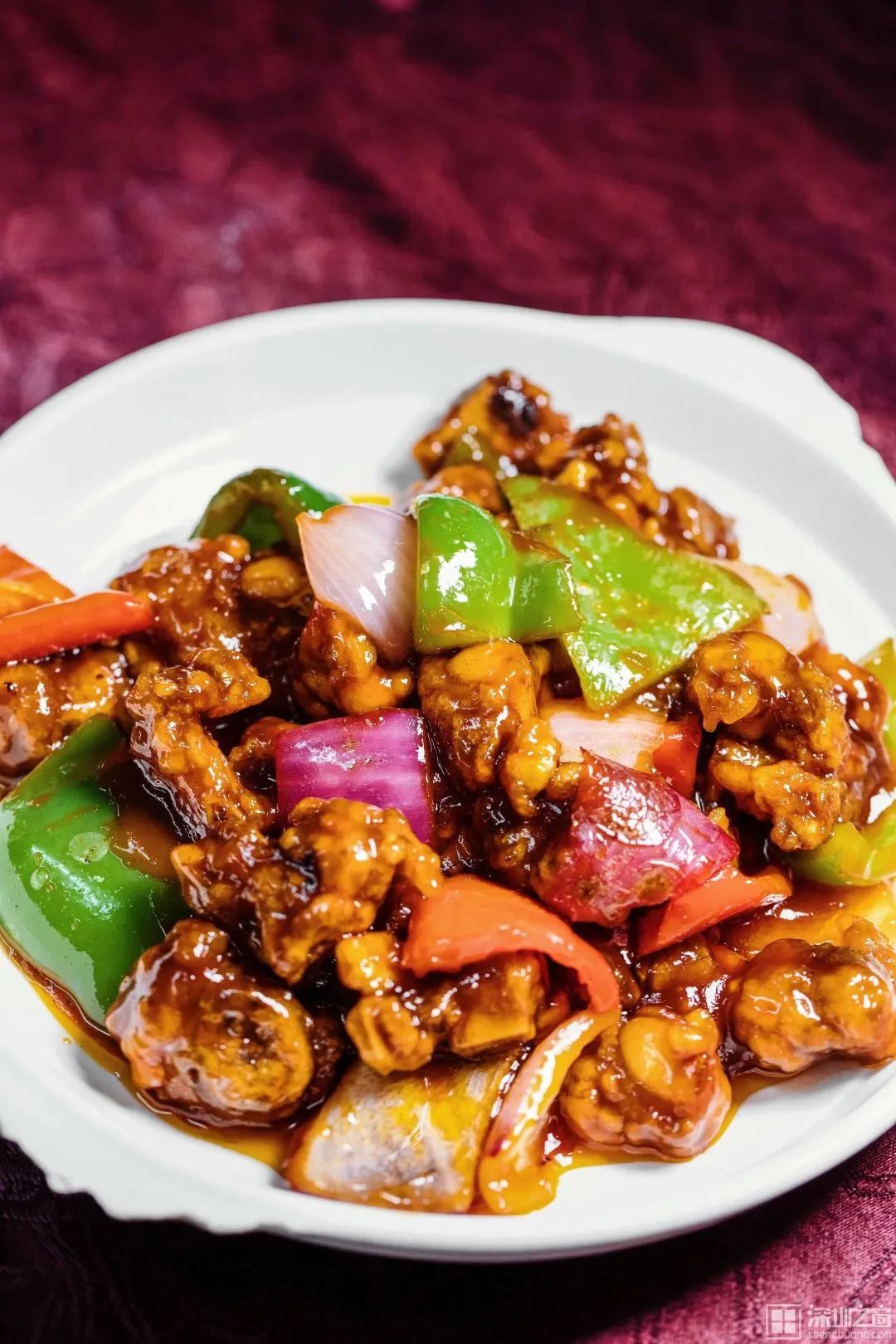 80年代的职工食堂,40年前的职工食堂