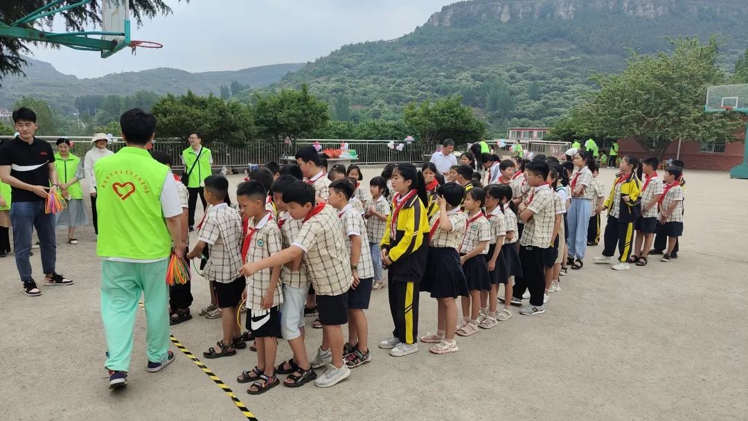 乡村小学开展六一儿童节活动,乡村小学六一儿童节活动