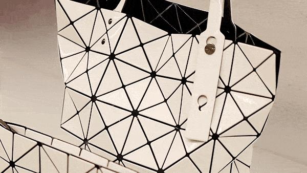 2023三宅一生包包哪款值得买,三宅一生水桶包2021