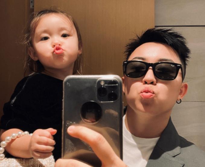 吉林女孩重金50万国外购买精子，生下混血宝宝，网友质疑：真恶心