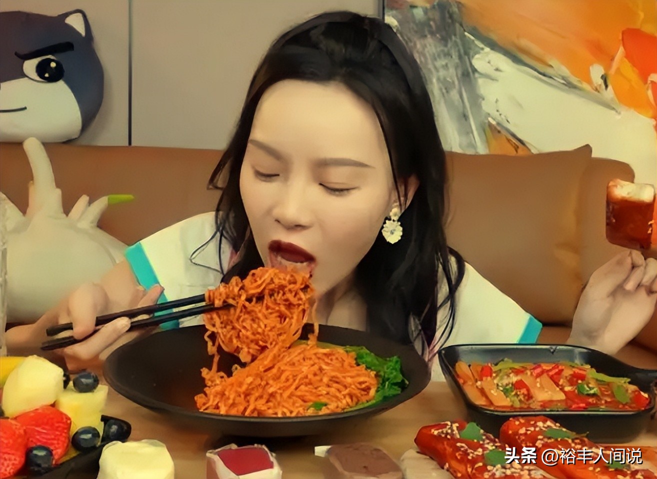 小贝饿了被网暴的原因,小贝饿了被爆卖伪劣产品