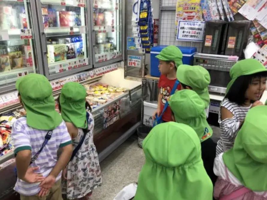 把孩子送进“整天都在玩”的日本幼儿园，这位中国妈妈重新认识“起跑线”