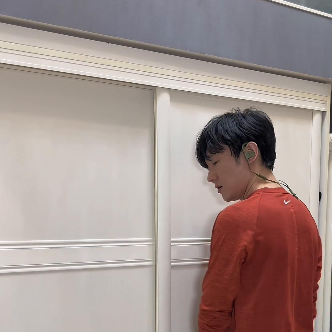 想赚钱必须要有脑子,想赚钱必须管住嘴巴