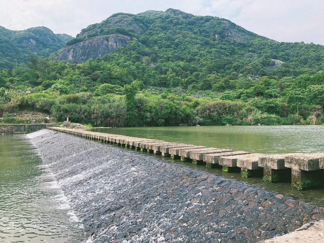木兰风光好去处•达人带你去旅游|山环水绕清流如带——张洋村，一个藏在新县里的小村庄