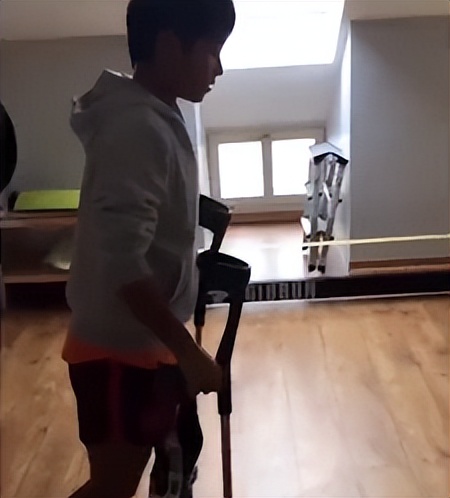 梅西捐款琼中女足,梅西慈善公益完整视频