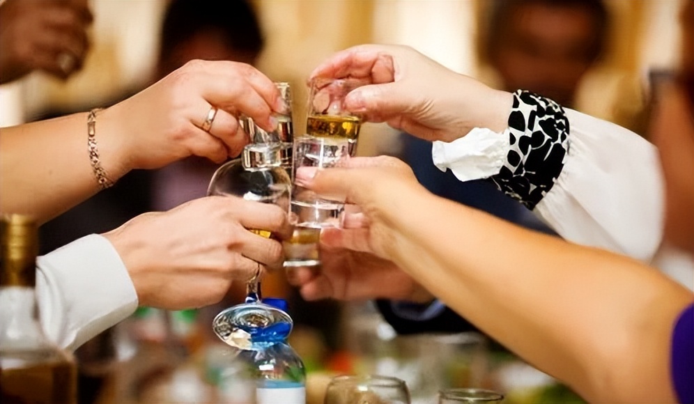 安徽人请客喝酒,安徽人请客都喝什么酒