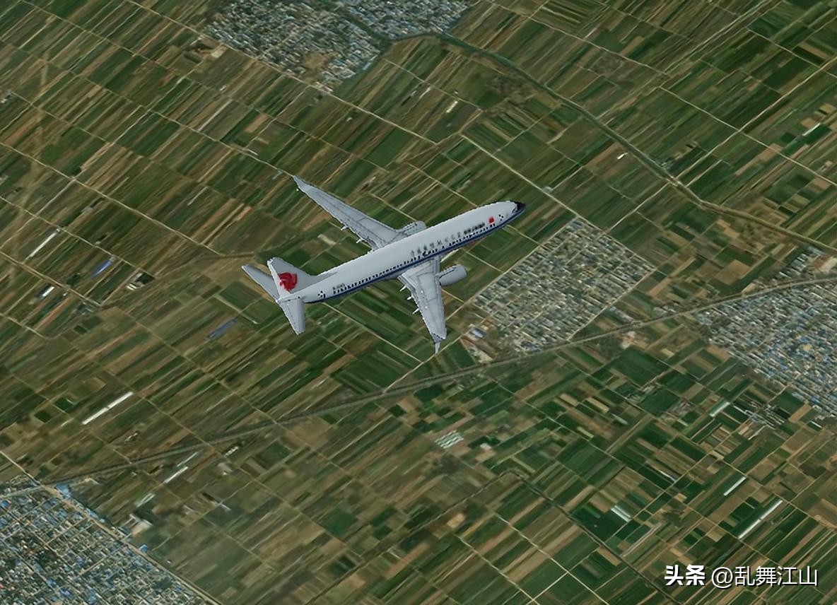 11月7日16点17分，一架从重庆飞往北京的飞机抵达河南新乡上空
