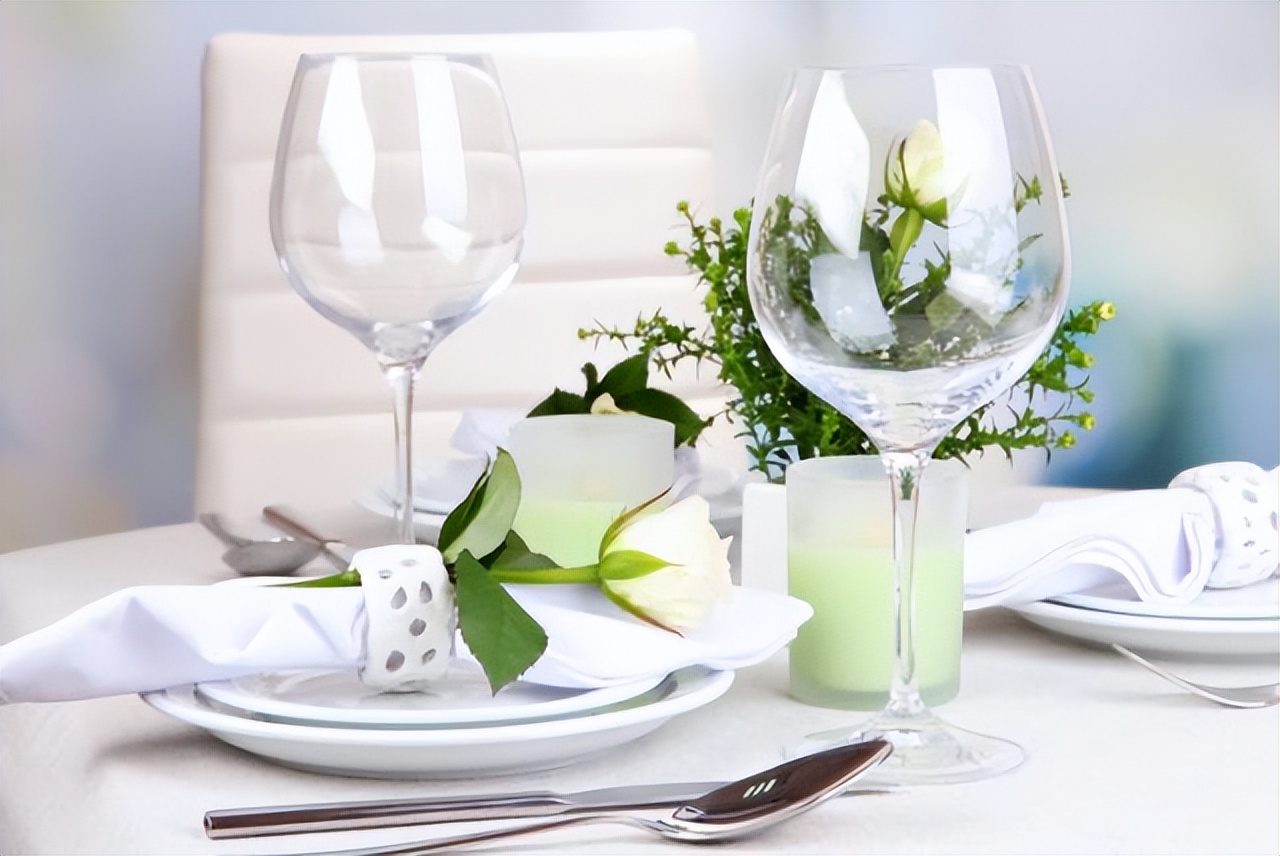 餐具破损率千分之三,餐具破损率多少为正常