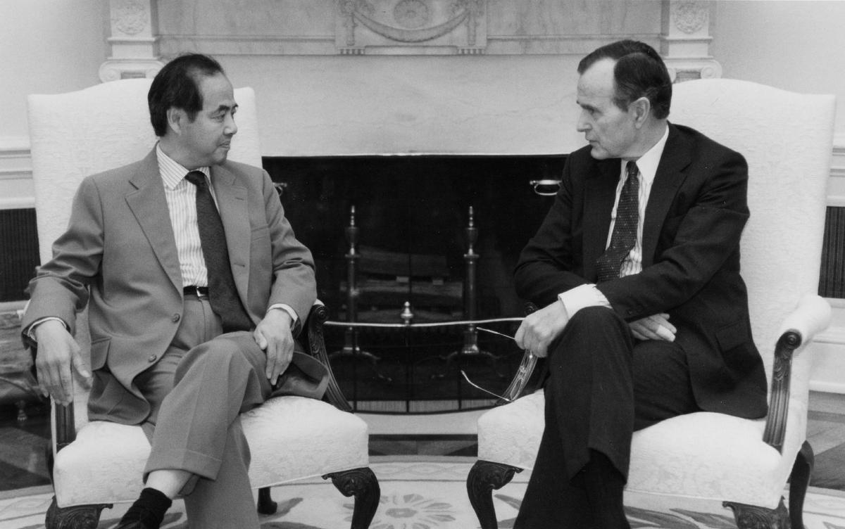 【晚清*楼青**风情】*楼青**女媚态撩人，丰乳肥臀，魅力四射！