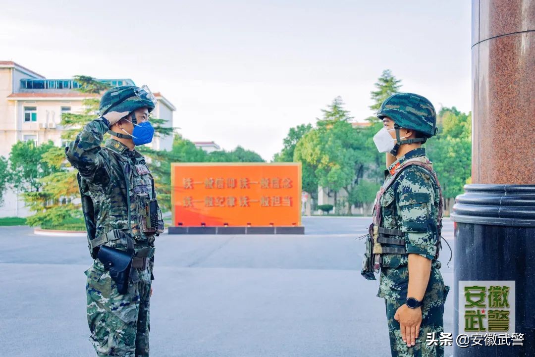 21款武警作训服细节,中国人民武装警察部队21式作训服