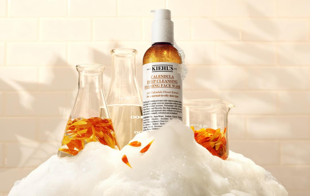 美容清洁脸部毛孔脏东西小气泡,护肤第一步清洁毛孔污垢