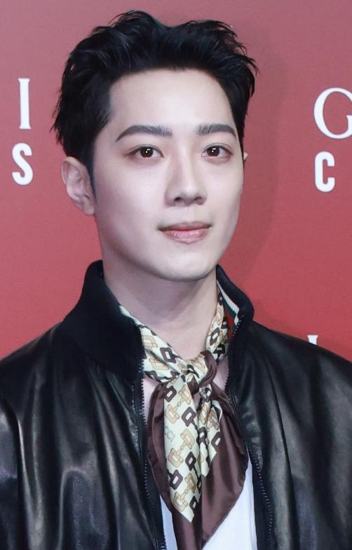 娈靛瀹廹ucci绾㈡鍥剧墖,娈靛瀹忕┛gucci