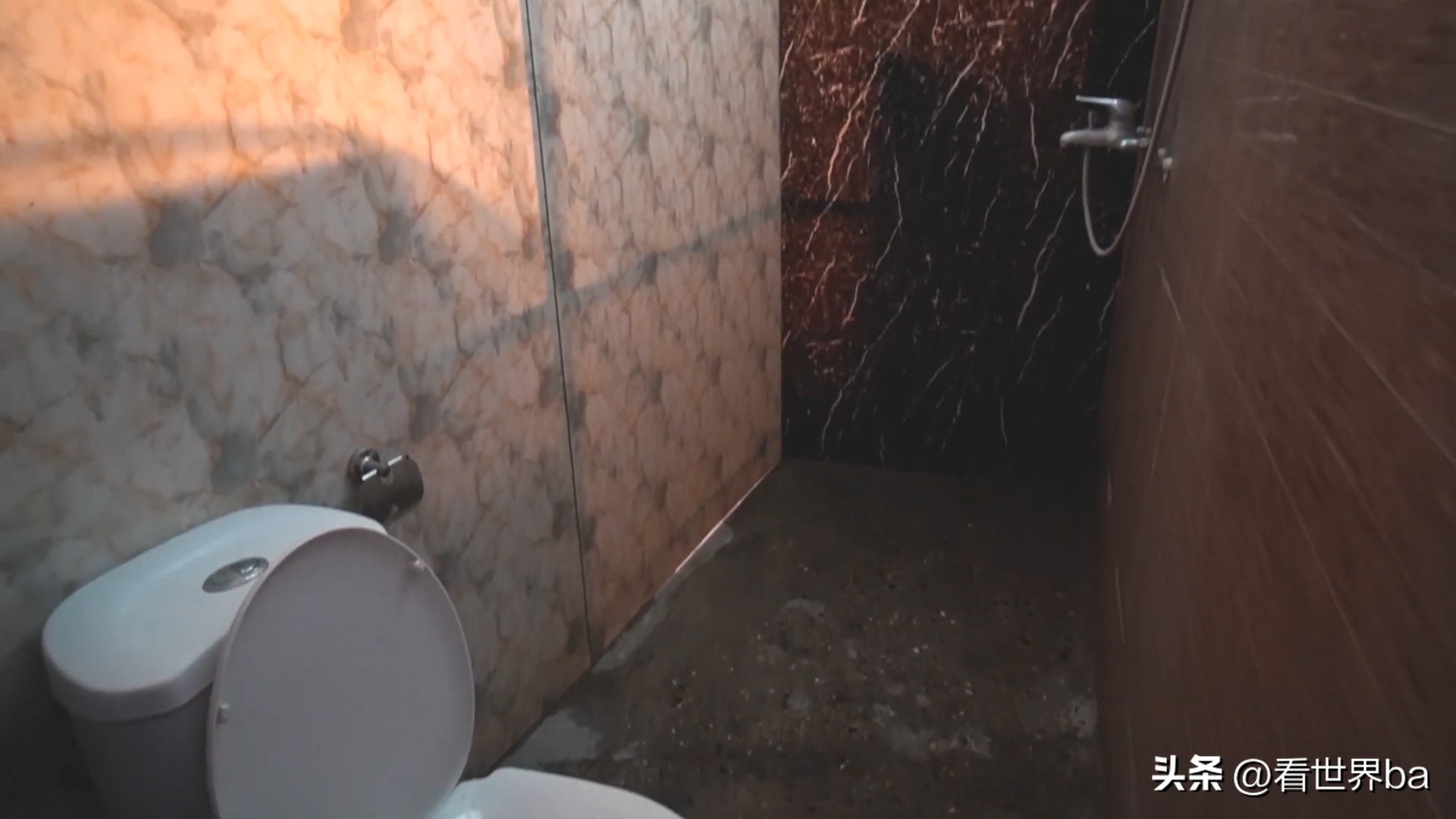 越南人住青年旅馆,越南男女混住的青年旅社