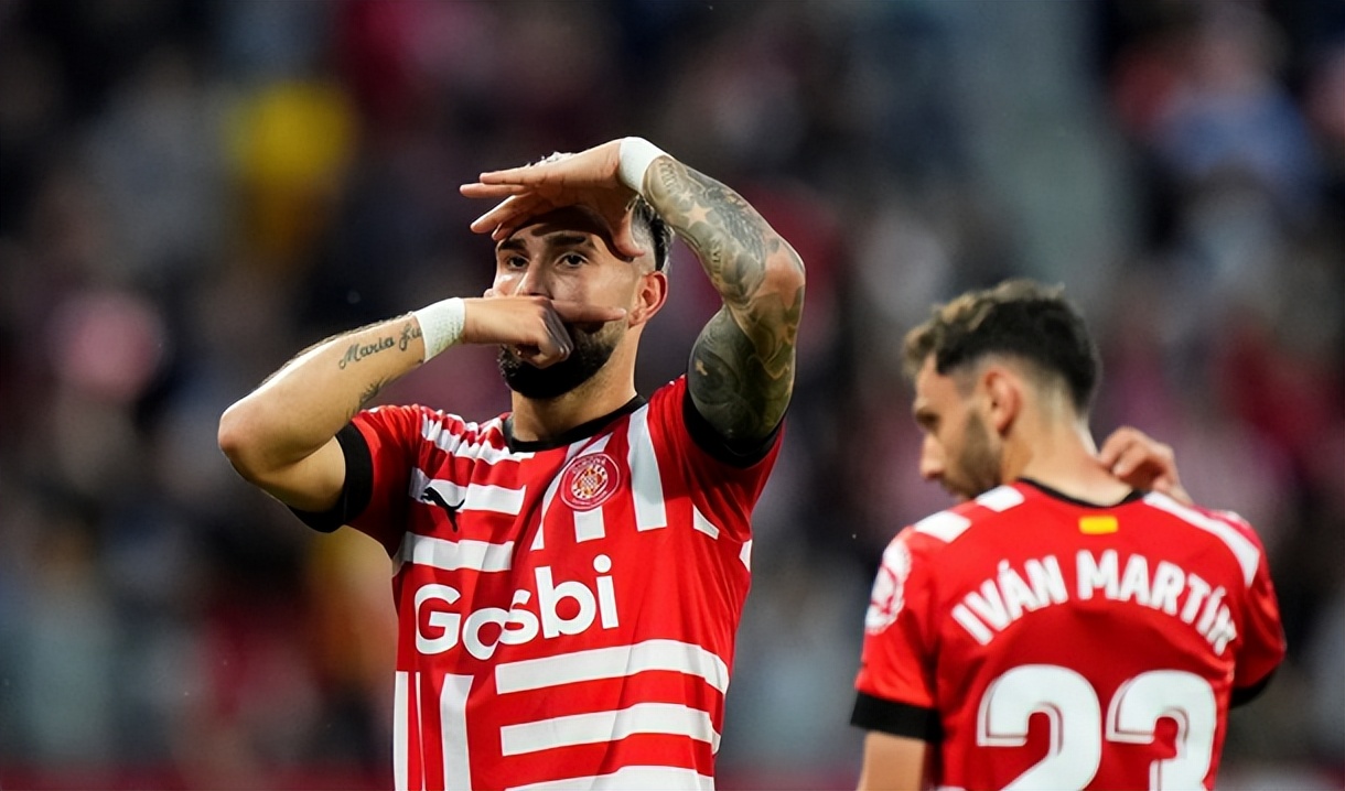 战皇马,苏亚雷斯面对皇马上演大四喜