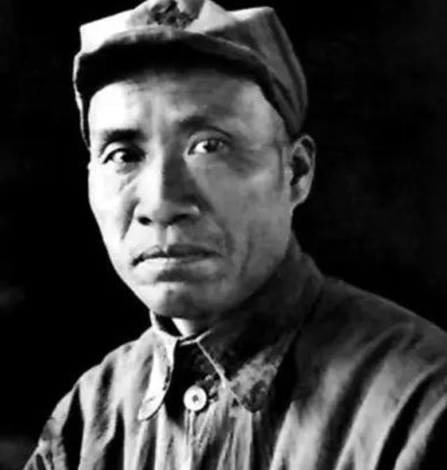 朱老总与刘帅的关系怎么样？刘帅感慨道：我们两人曾经是死对头！