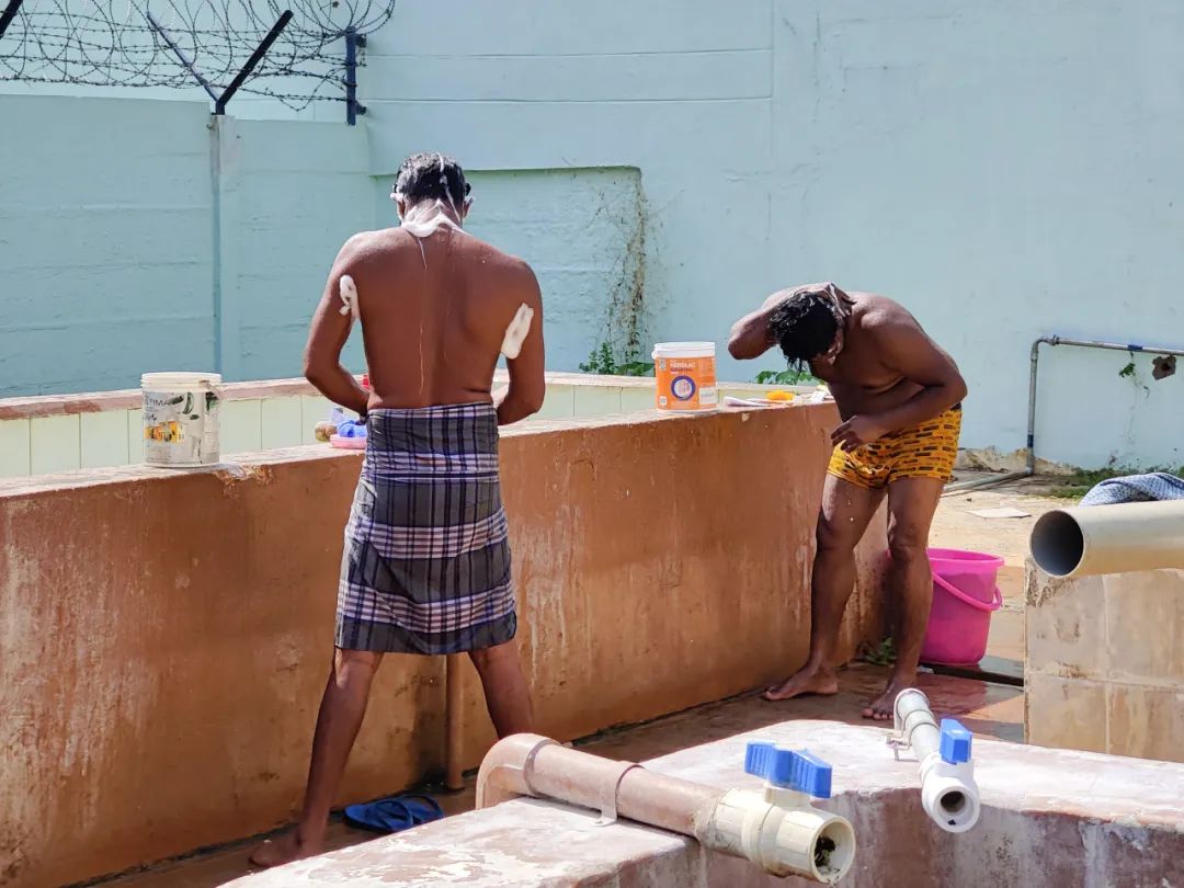 集中营六记,集中营逃亡7年