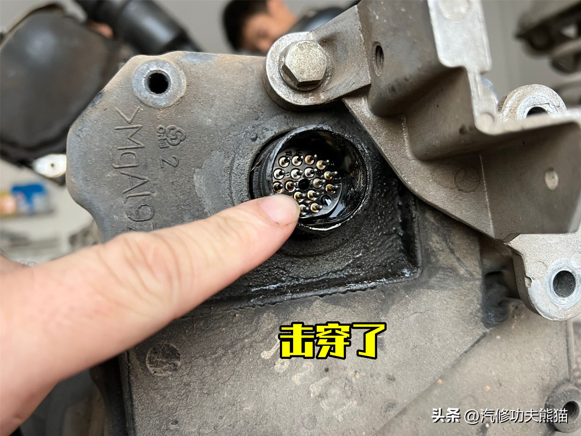 翻新60年前的奥迪,老车翻新奥迪a6发动机