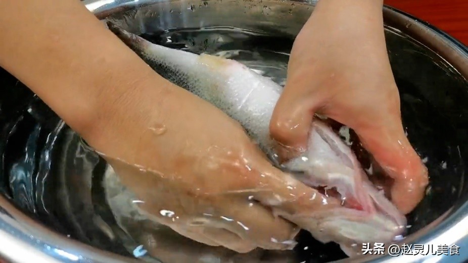 甲流来袭莫慌看完之后轻松应对,甲流来袭出现症状别硬扛要早用药