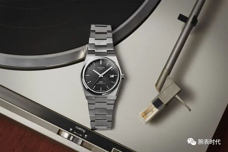 天梭prx和风度绿盘哪个好,天梭超级玩家prx石英白表盘和绿盘