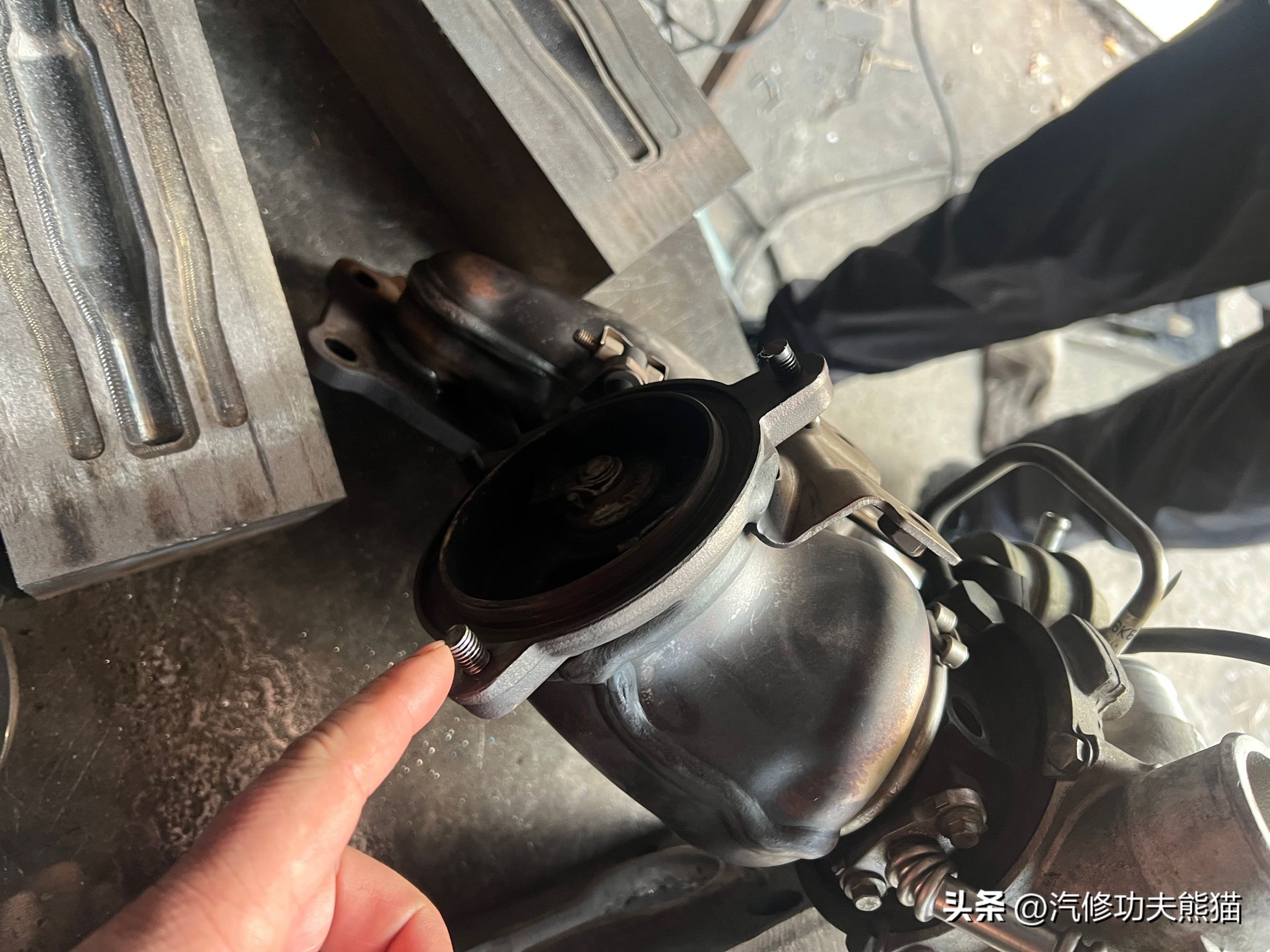 沃尔沃xc60十年老车,最新款沃尔沃xc60烧机油是通病吗