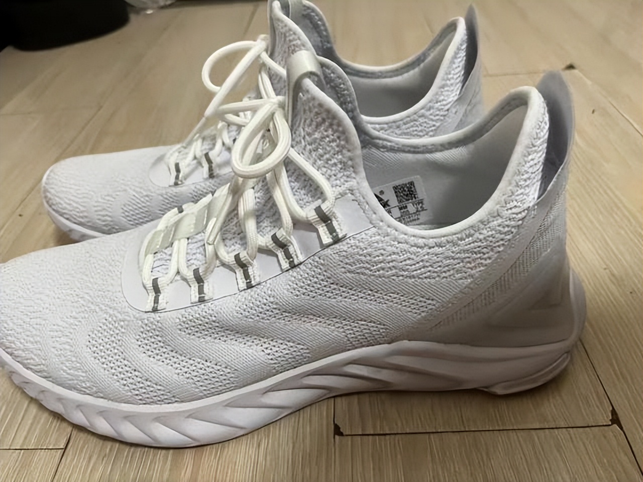 秋季和冬季的跑鞋推荐,夏冬都能穿的跑鞋推荐