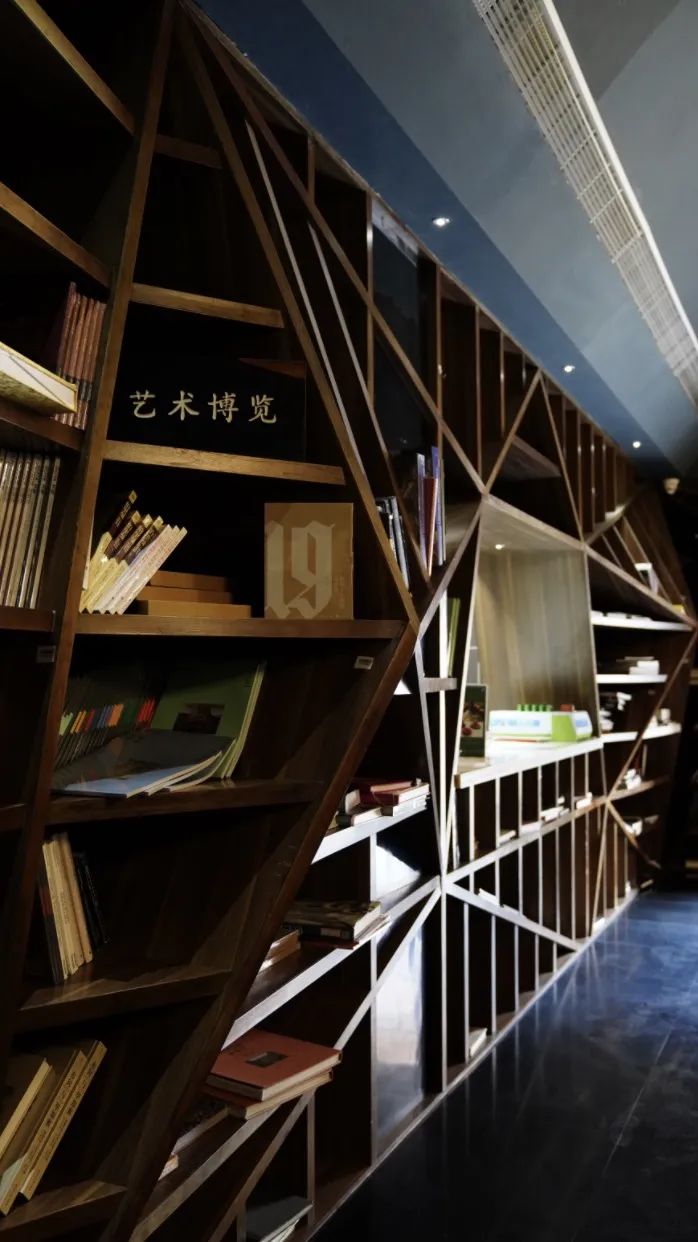 灏忓竷鎽勫奖鍥㈤槦,灏忓竷鎽勫奖