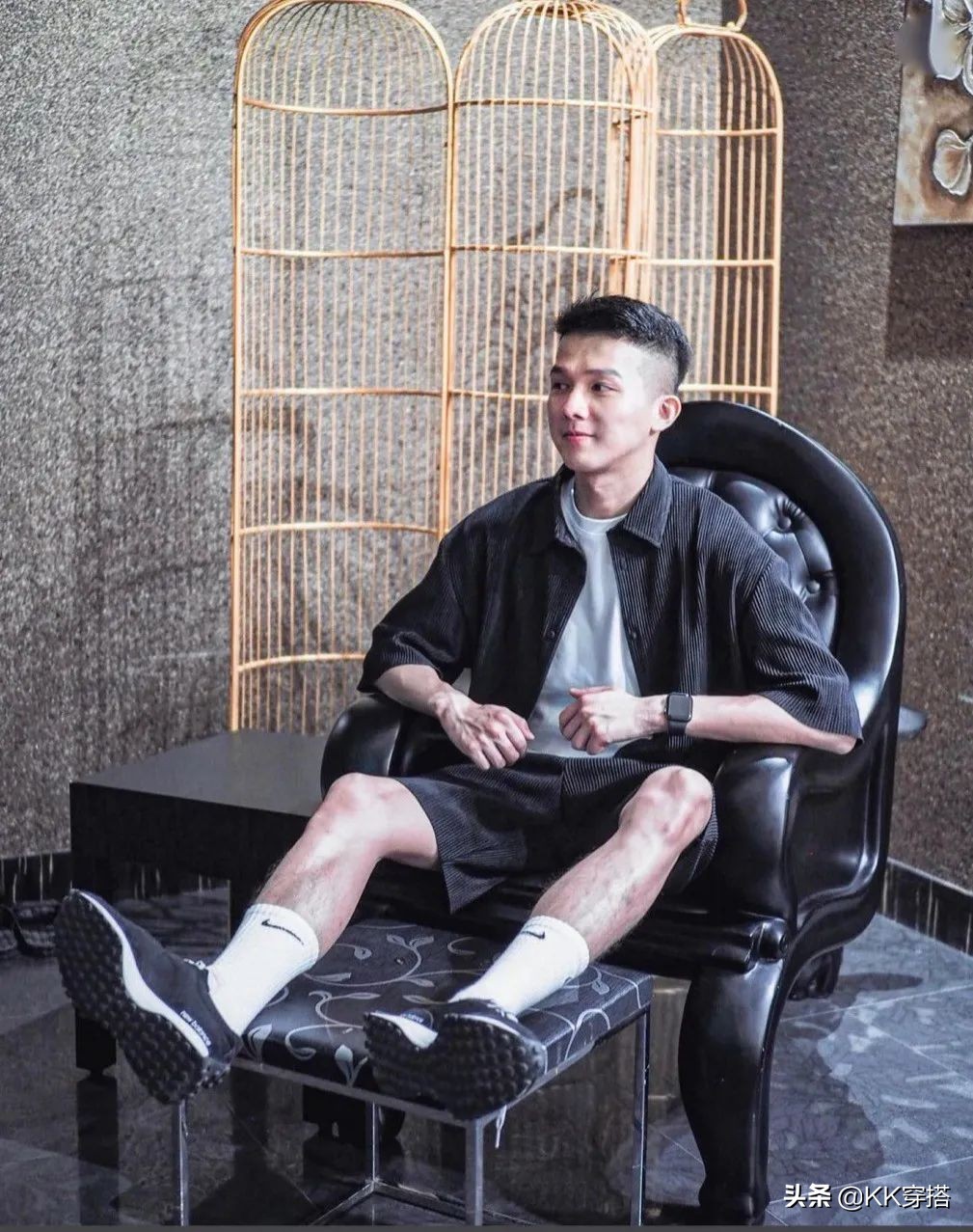 男士t恤怎么穿才好看,男士白t恤怎么搭外套