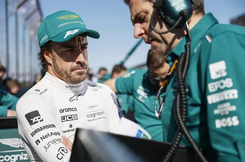 阿斯顿马丁和梅奔,梅奔迈凯伦阿斯顿马丁